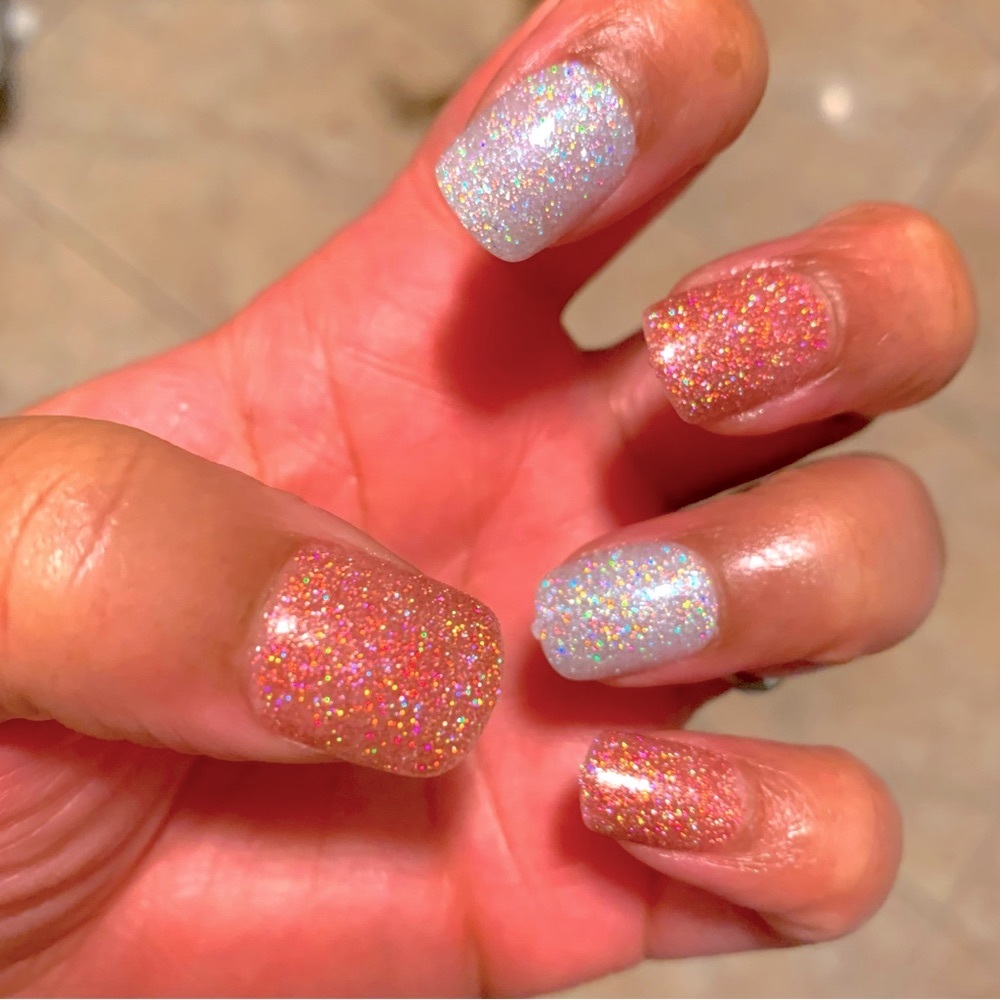 🍒🍒 Short Pink & Silver Glue On Nails (2 Sets)❗️Price Firm❗️